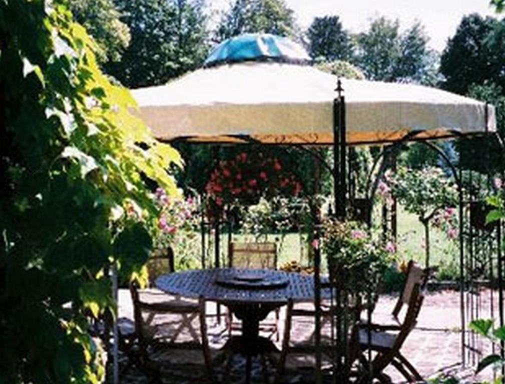 La Cour Des Marotiers Bed & Breakfast Mareuil-sur-Ay Exterior foto